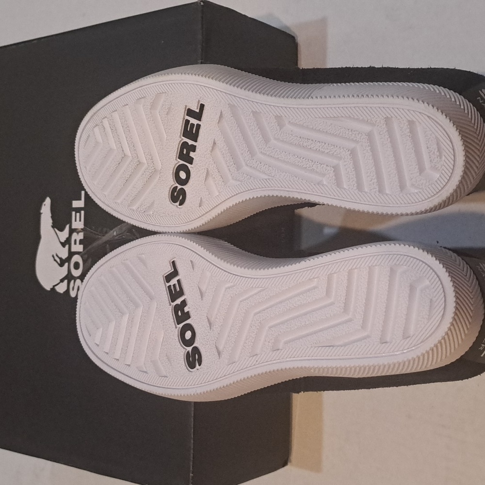 NWT Sorel Out N About Slip On Wedge, Size 7.5 - Picture 9 of 9